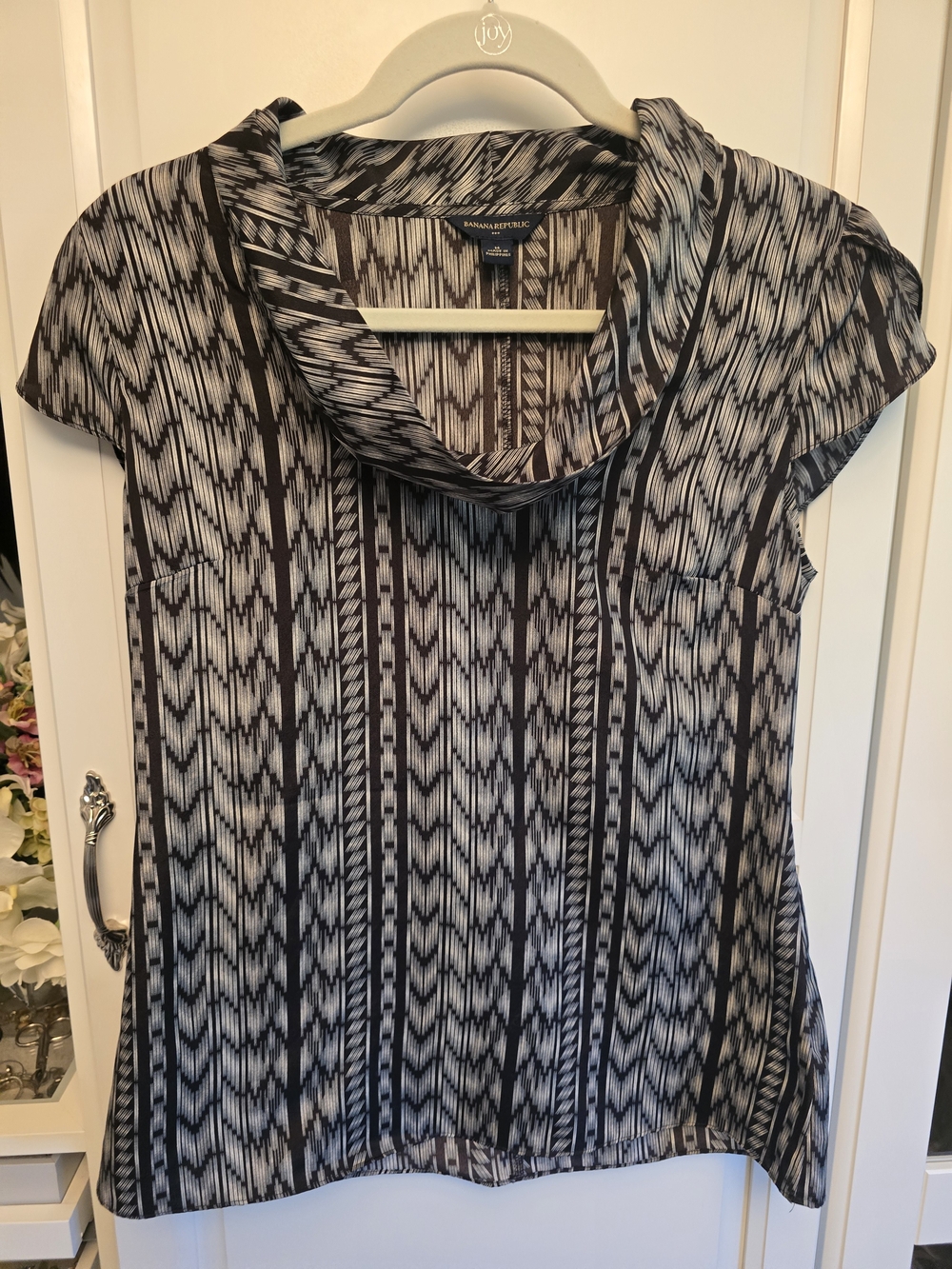 Banana Republic Black and White Short Sleeve Cowl Neck Top